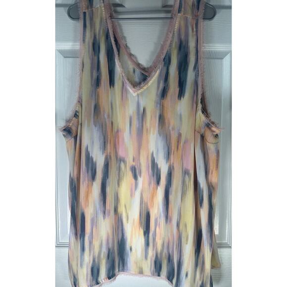 Torrid Georgette Raw Edge Tank - Picture 8 of 11